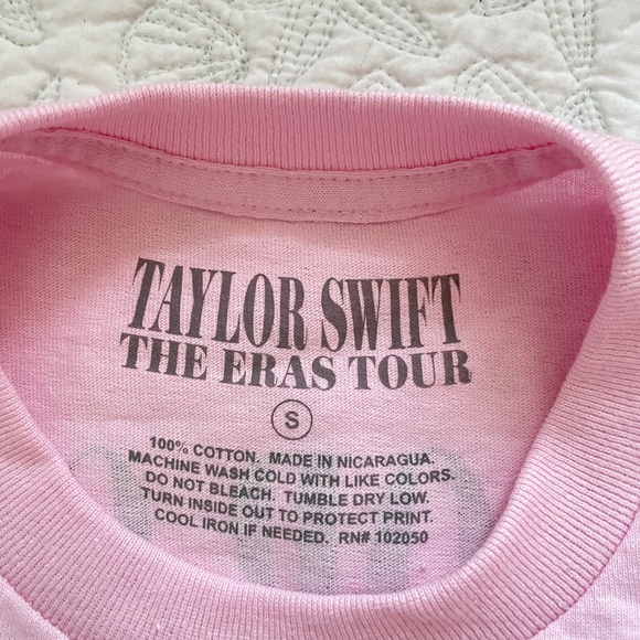 Taylor Swift concert t-shirt - Picture 3 of 3